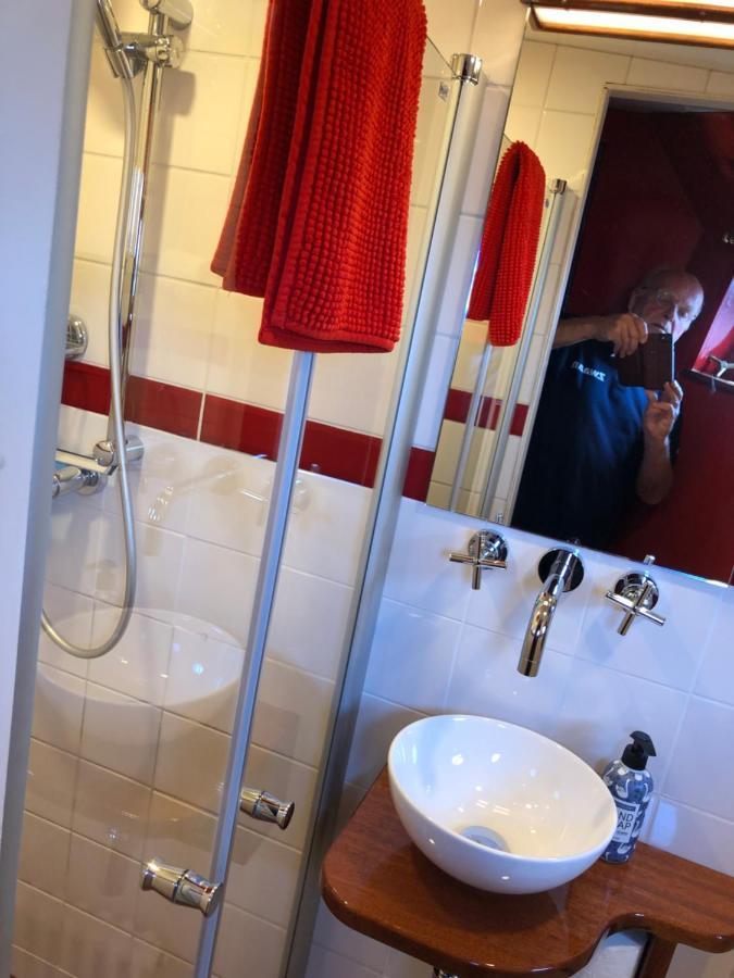 Hotelboot Zwaan Amsterdam Ngoại thất bức ảnh