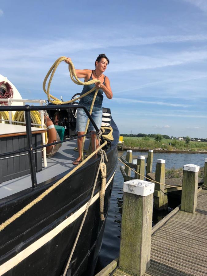 Hotelboot Zwaan Amsterdam Ngoại thất bức ảnh