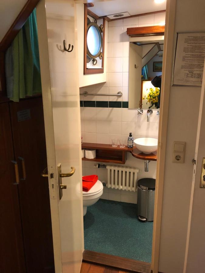 Hotelboot Zwaan Amsterdam Ngoại thất bức ảnh
