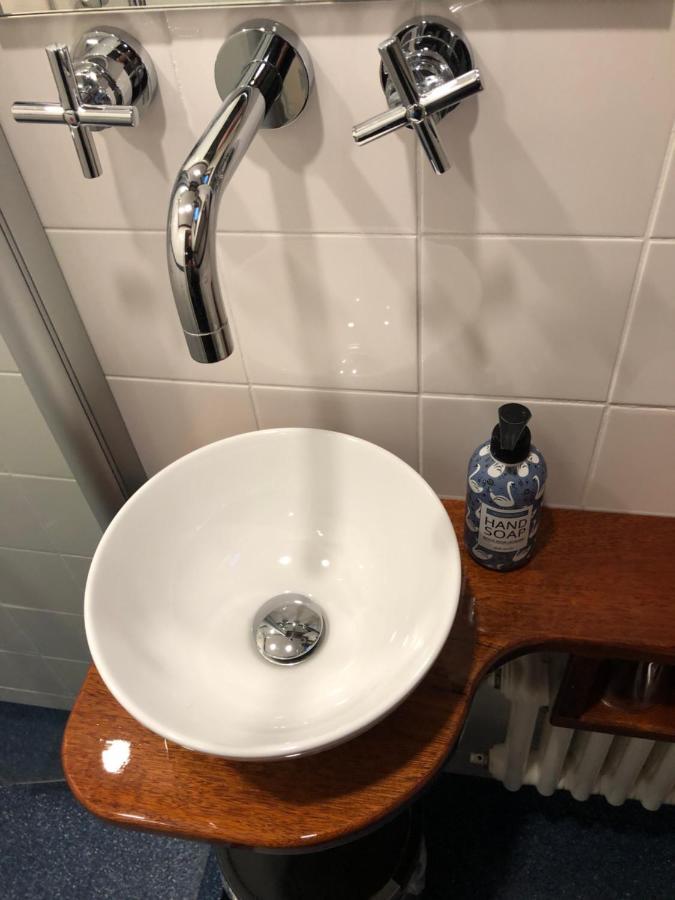Hotelboot Zwaan Amsterdam Ngoại thất bức ảnh