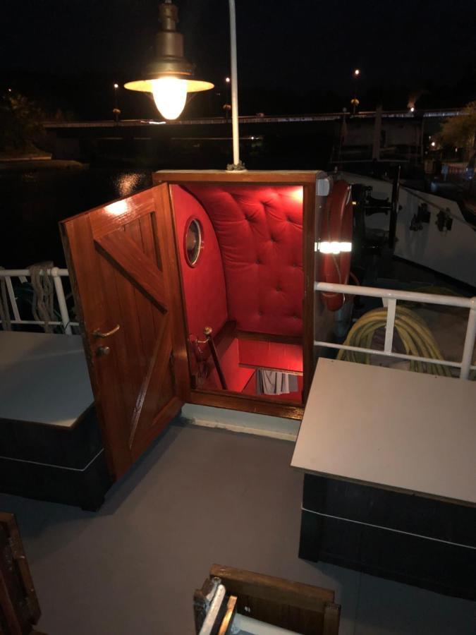 Hotelboot Zwaan Amsterdam Ngoại thất bức ảnh